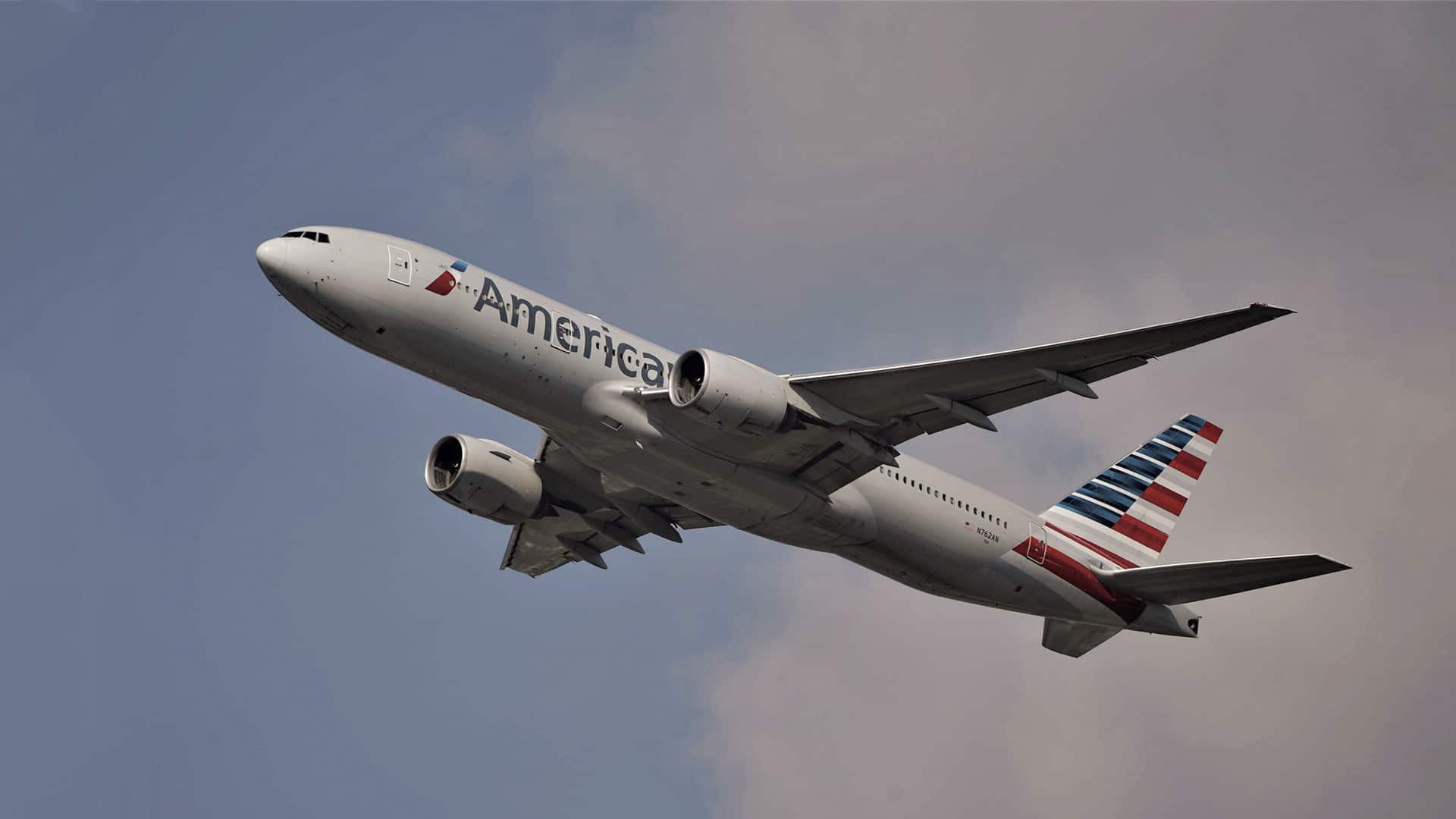 american-airlines-cancellation-policy-return-boy